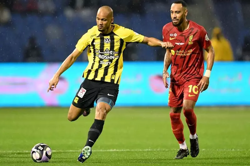 القادسية ضد اتحاد جدة